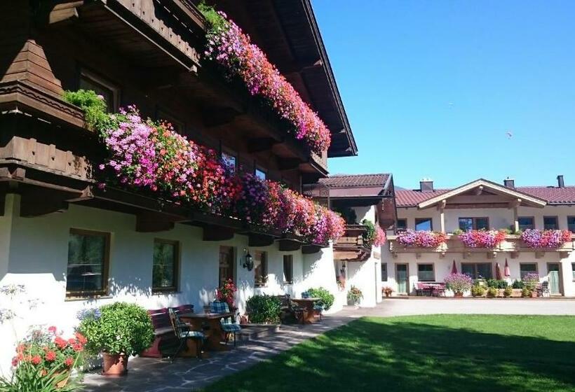 Отель Ferienhaus Gredler