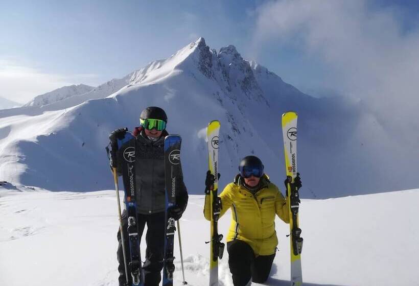 ホテル Landhaus Zeller