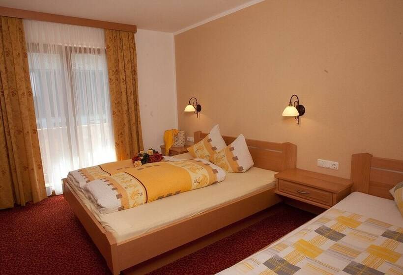 ホテル Landhaus Zeller