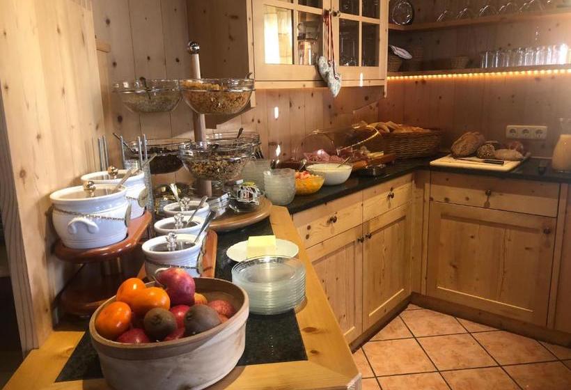 ホテル Der Oswalderhof