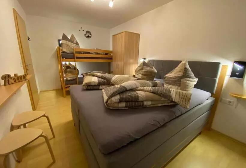 ホテル Pension Jagerhof   Sommercard Inkl   5 Min Zum Hochzeiger