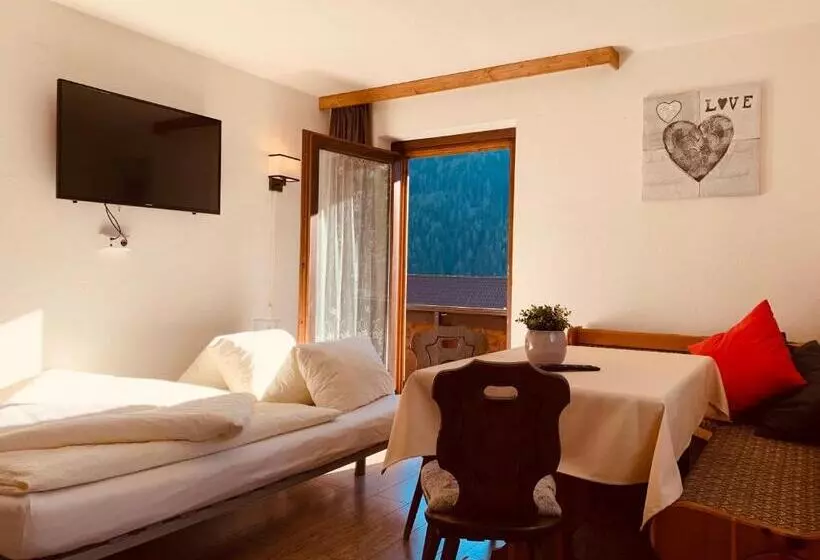 ホテル Pension Jagerhof   Sommercard Inkl   5 Min Zum Hochzeiger