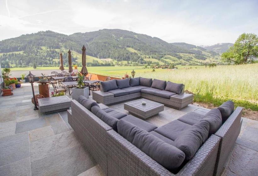 فندق Pension Tannenhof