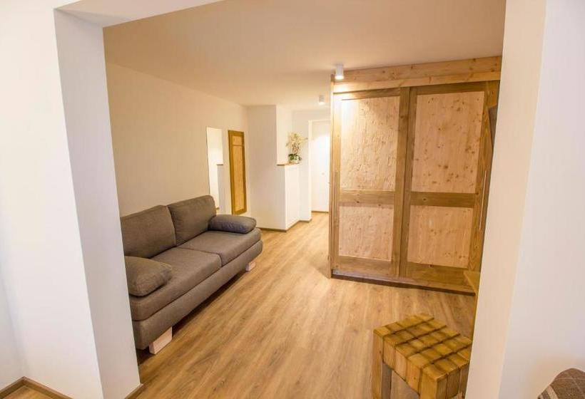 فندق Pension Tannenhof