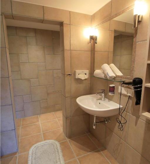 فندق Pension Tannenhof