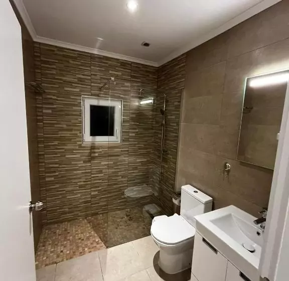 ユースホステル Alojamento Local Monte Horeb