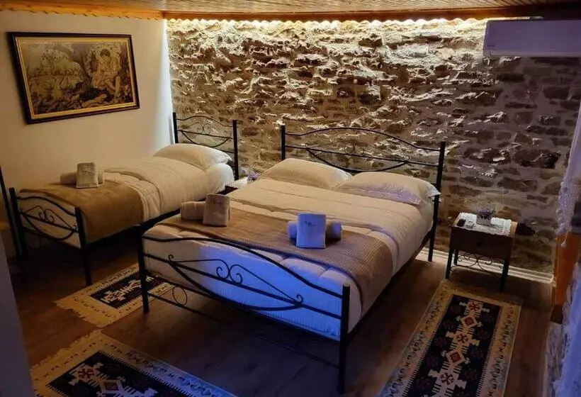 تختخواب و صبحانه Guest House Hasko