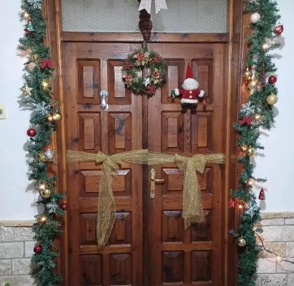 تختخواب و صبحانه Guest House Hasko