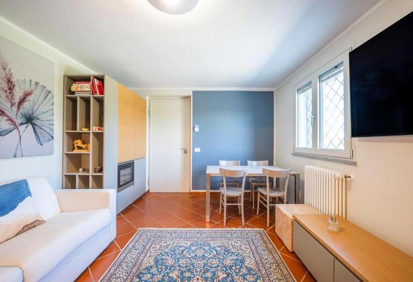 تختخواب و صبحانه Royal Suite Parma Con Piscine Calda E Fredda