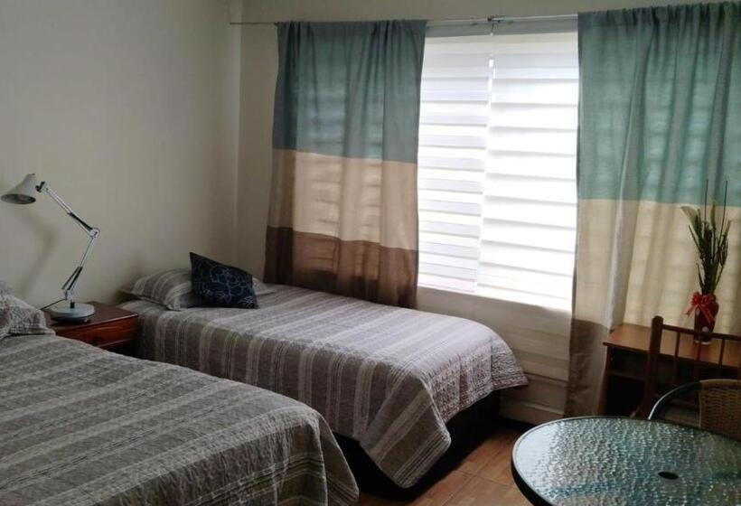 Kapszulahotel Hospedaje Sys Asociados Spa