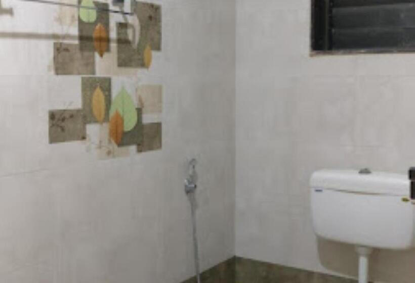 ホテル Diamond Devgad