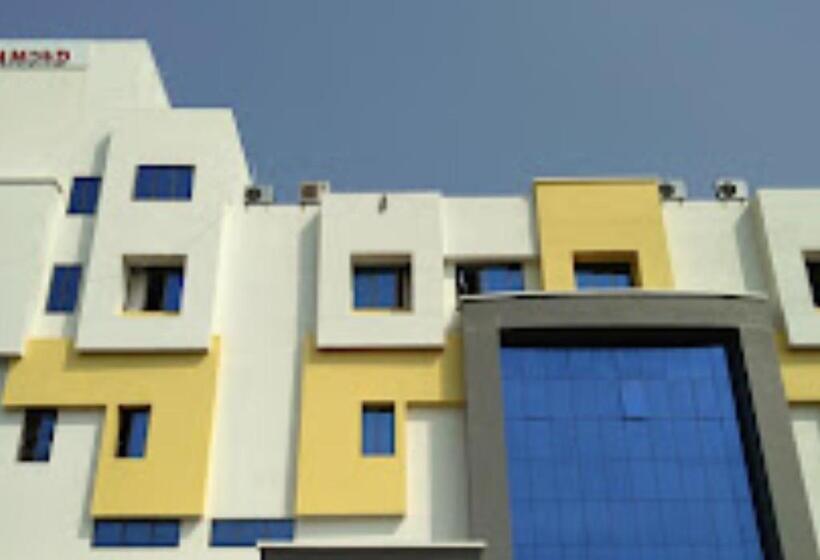 ホテル Diamond Devgad