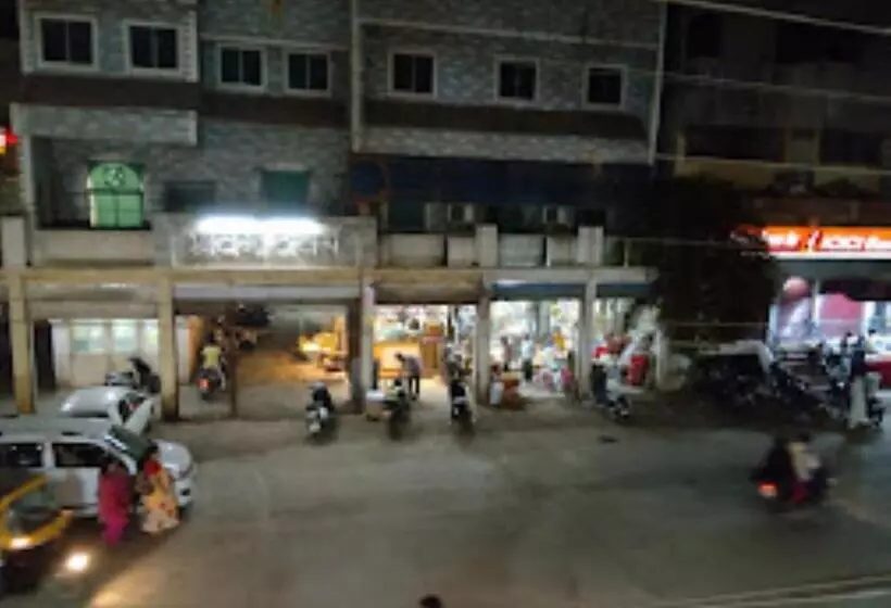 ホテル New Bombay Lodge Akola