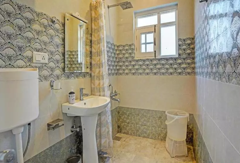 هتل O Lit Homestay