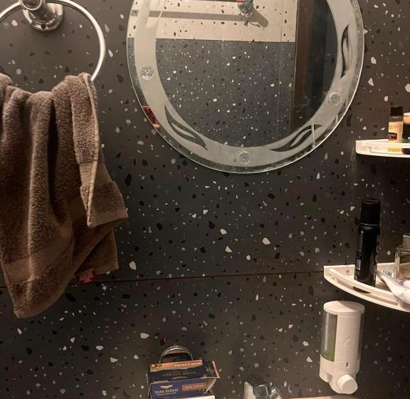 ホテル Radha Kunj Garden View Stay