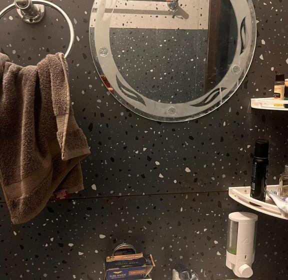 ホテル Radha Kunj Garden View Stay