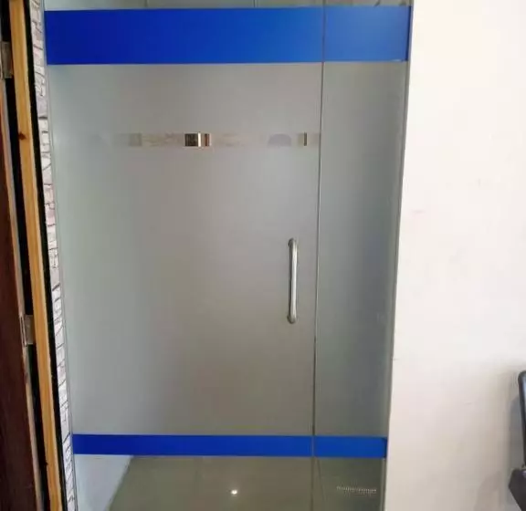 ホテル Khushi Bhimrad Althan