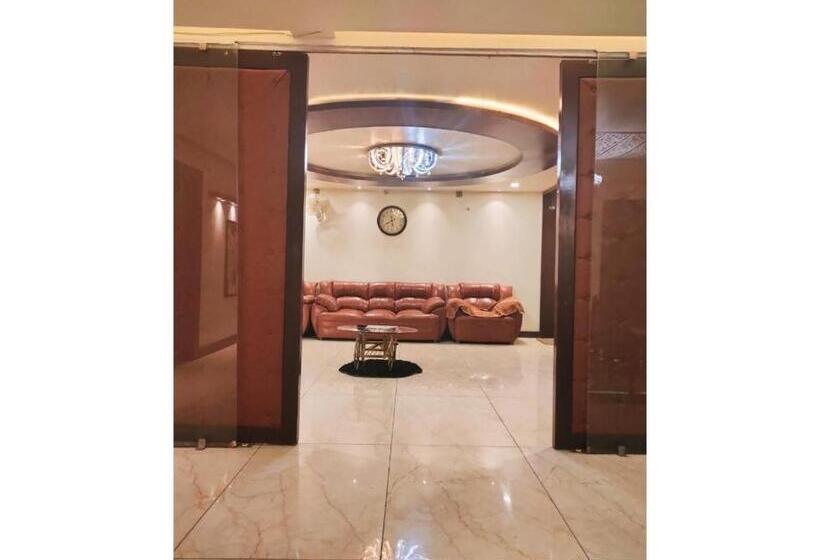 Отель The Royal, Sehore