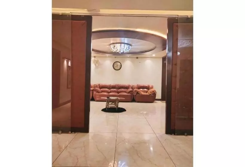 ホテル The Royal, Sehore