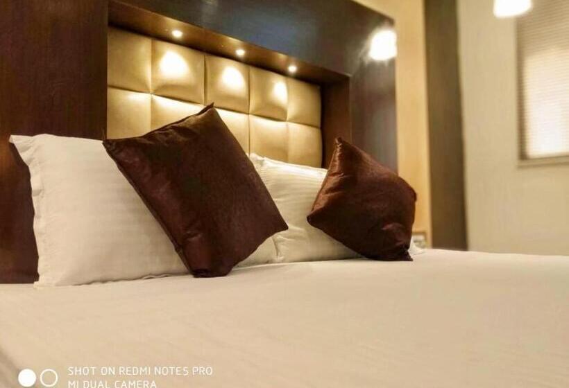 Отель The Royal, Sehore