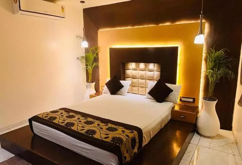 ホテル The Royal, Sehore