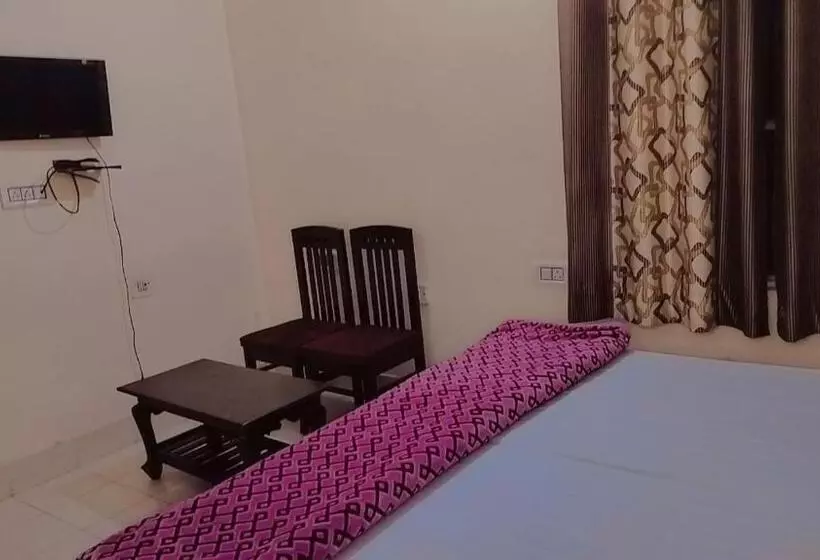Hotelli Tiger Guest House & Restaurant