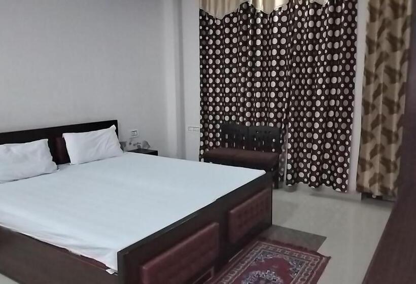 Отель Tiger Guest House & Restaurant