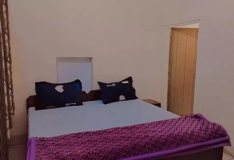 Hotelli Tiger Guest House & Restaurant