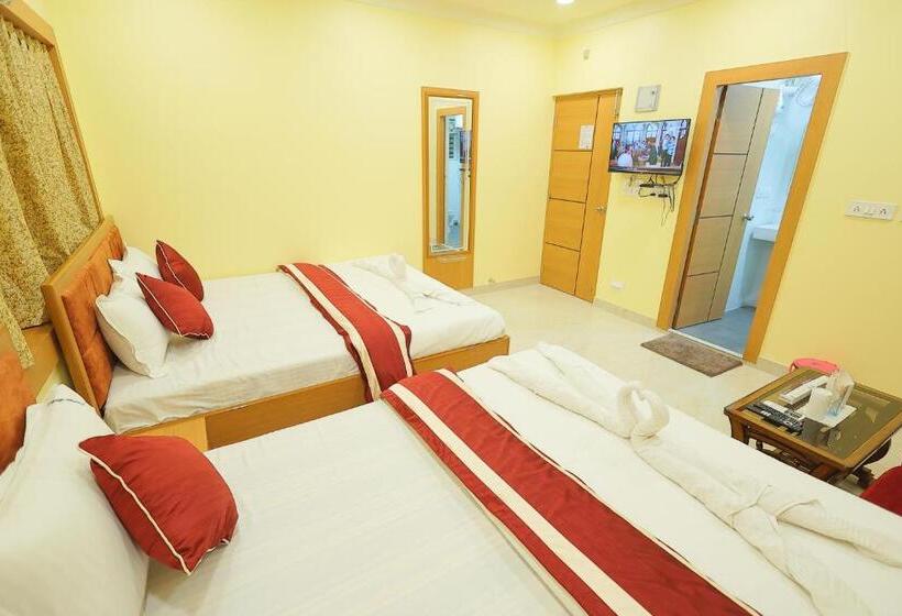 Lotus Hotel And Banquet