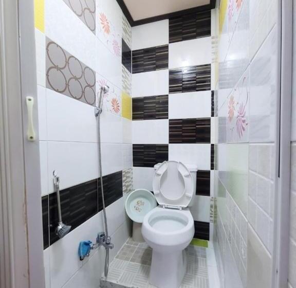 פנסיון 708 Oneroom Tel