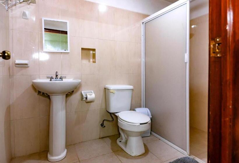 Majatalo Hostal Casa Cucu   Wifi, Hot Water, Ac, Free Water Refill   Stay 3 Nights Or More And Get 1 Day Free