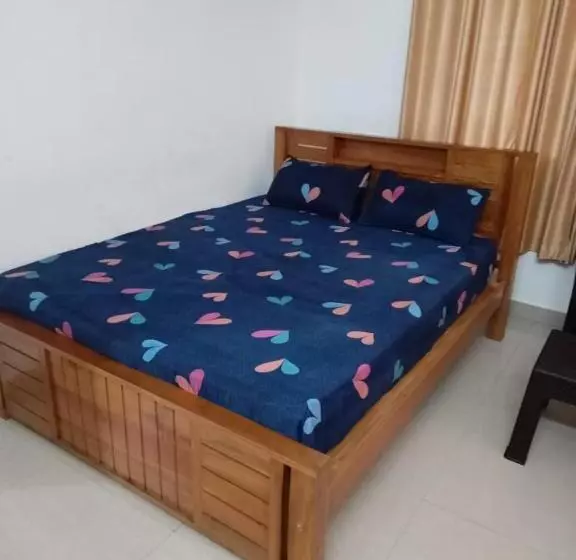 ペンション Malanad Guest House