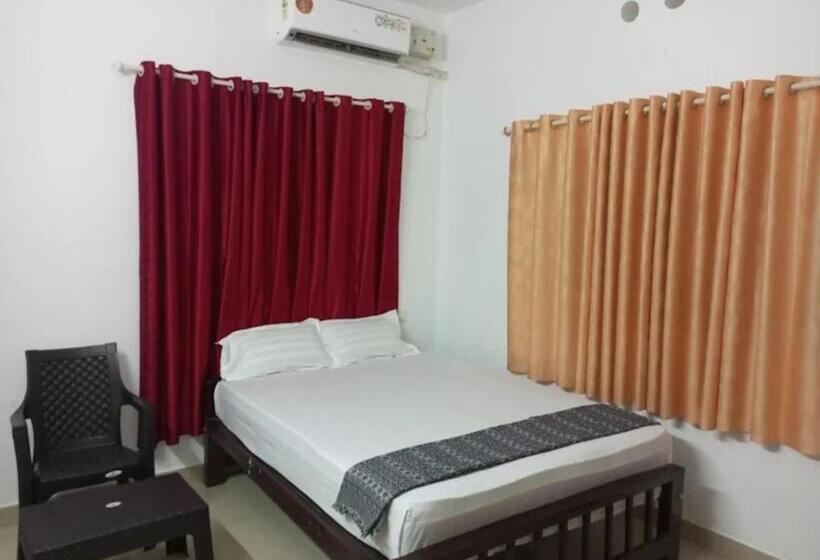 ペンション Malanad Guest House