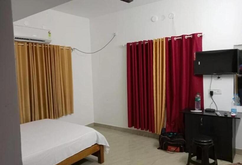 ペンション Malanad Guest House