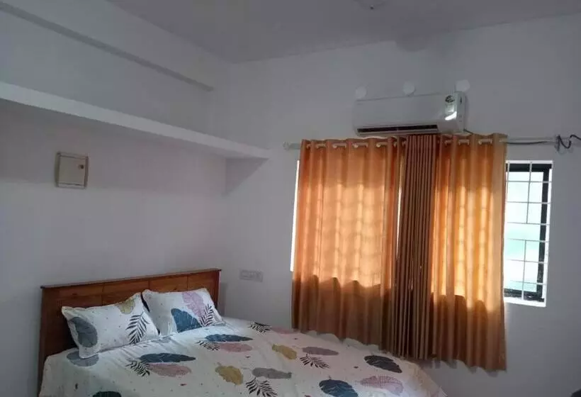 ペンション Malanad Guest House