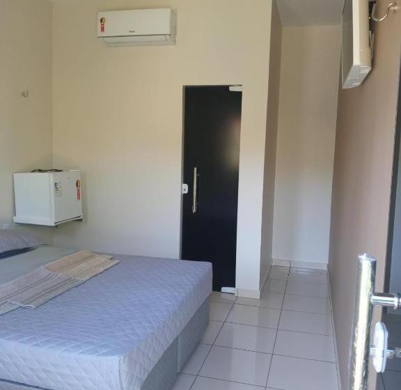 Pensão Pousada Das Acacias