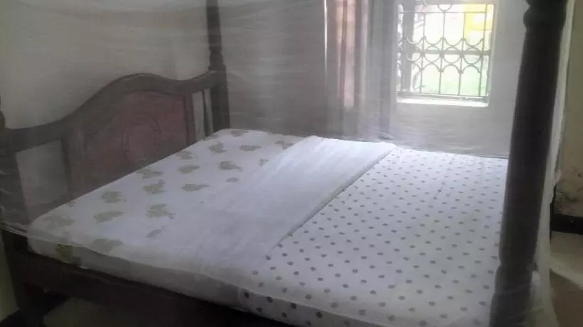 پانسیون Via Sun Flower Guesthouse