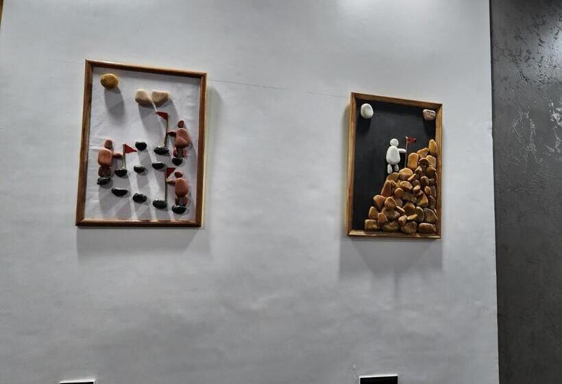 مبيت وإفطار Raithal Jungle Resort