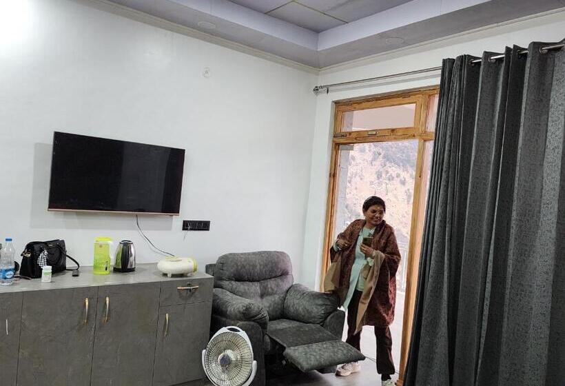 مبيت وإفطار Raithal Jungle Resort