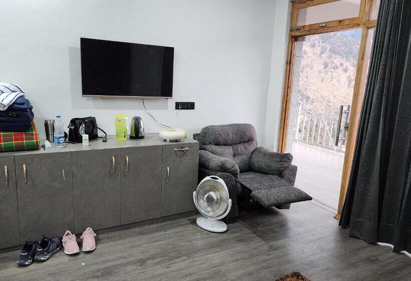 مبيت وإفطار Raithal Jungle Resort