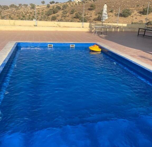 هتل Amman Landscape Farm