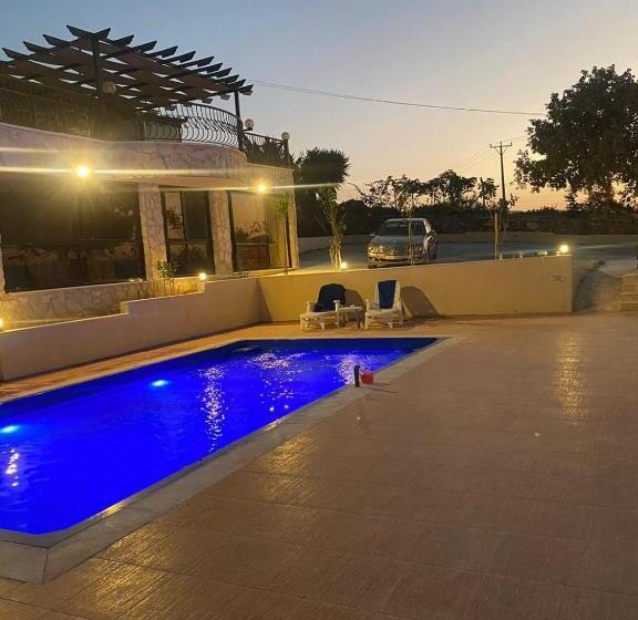 هتل Amman Landscape Farm