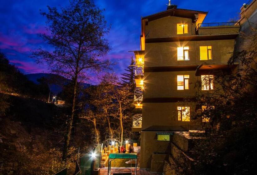 ホテル Hamta Foothills Cottage