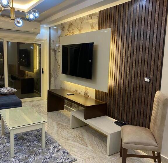 هتل Hi Alex Apartments