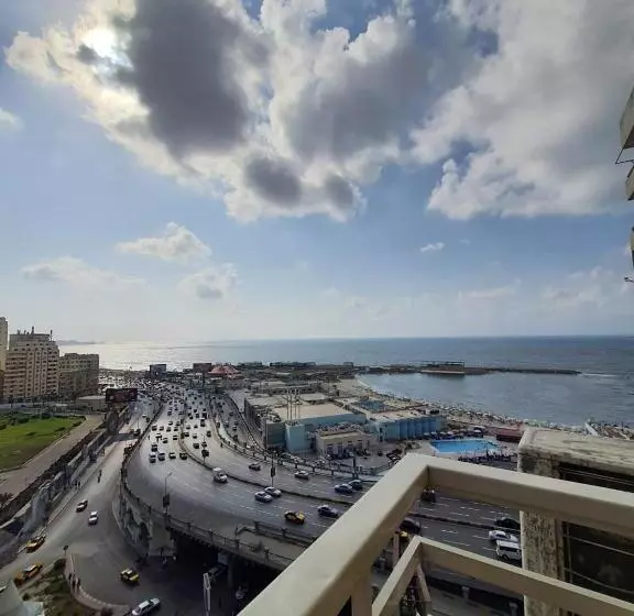 هتل Hi Alex Apartments