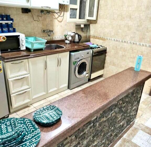 هتل Hi Alex Apartments