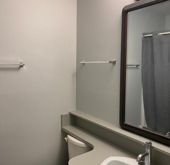 בית מלון כפרי Nechako Valley Inn