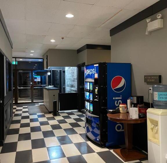 בית מלון כפרי Nechako Valley Inn