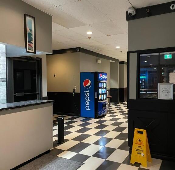 בית מלון כפרי Nechako Valley Inn