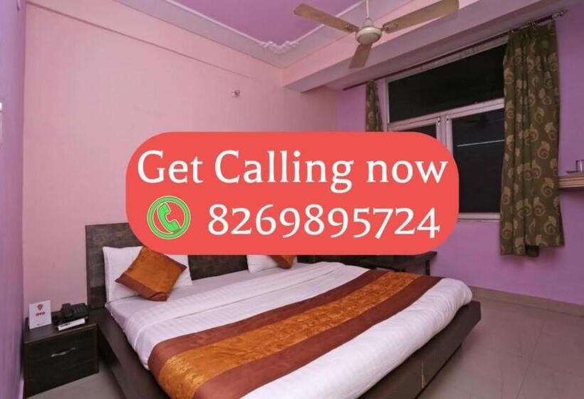 Hotel Niharika Bhavan